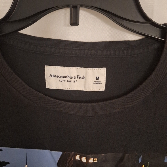 Abercrombie & Fitch graphic NYC soft tee size Medium - Picture 5 of 8
